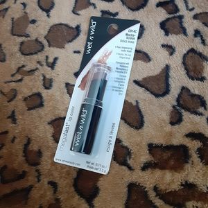 Wet nd wild lipstick